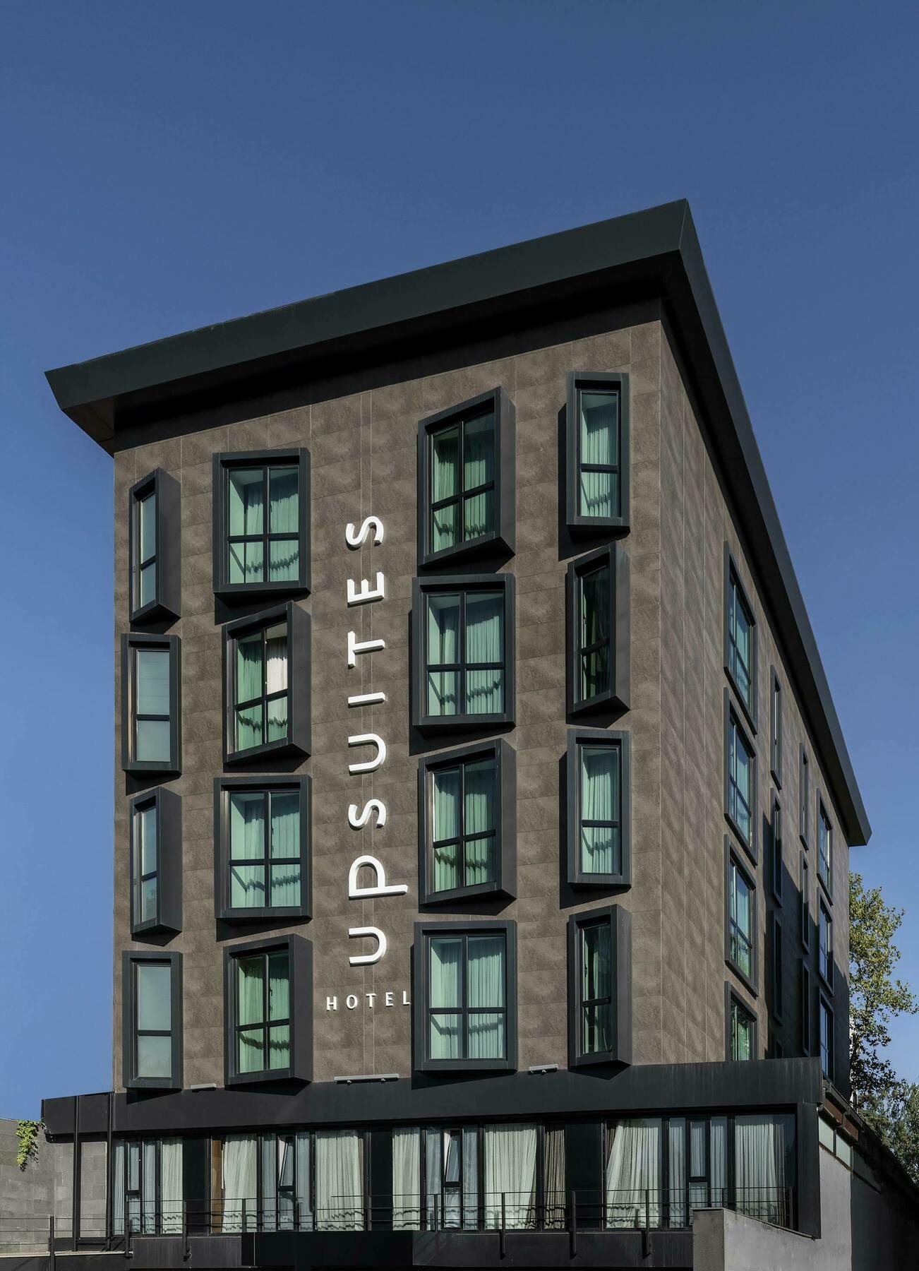 Upsuites Hotel Istanbul Exterior photo